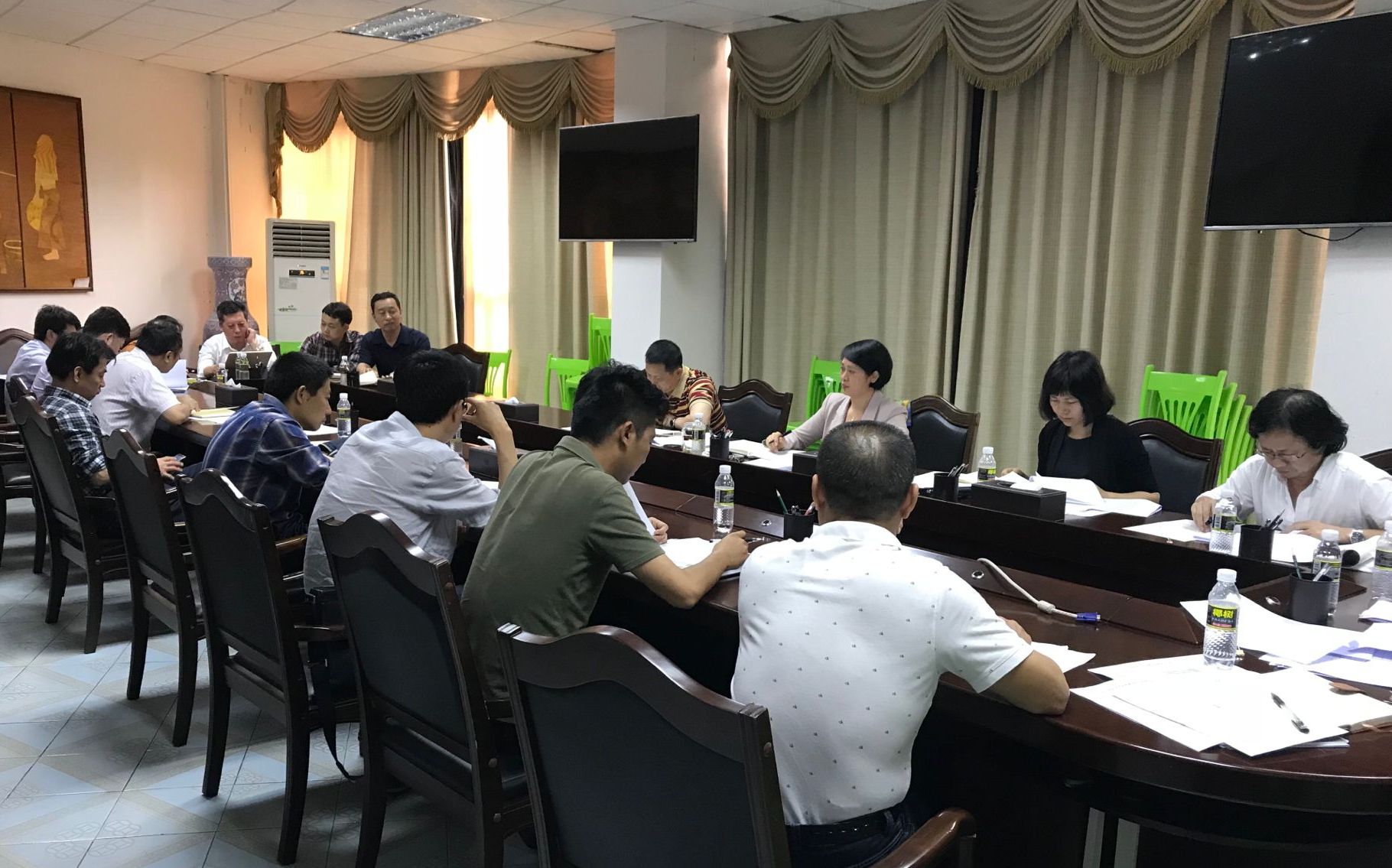我校召开学科点与学位点对标建设协调会