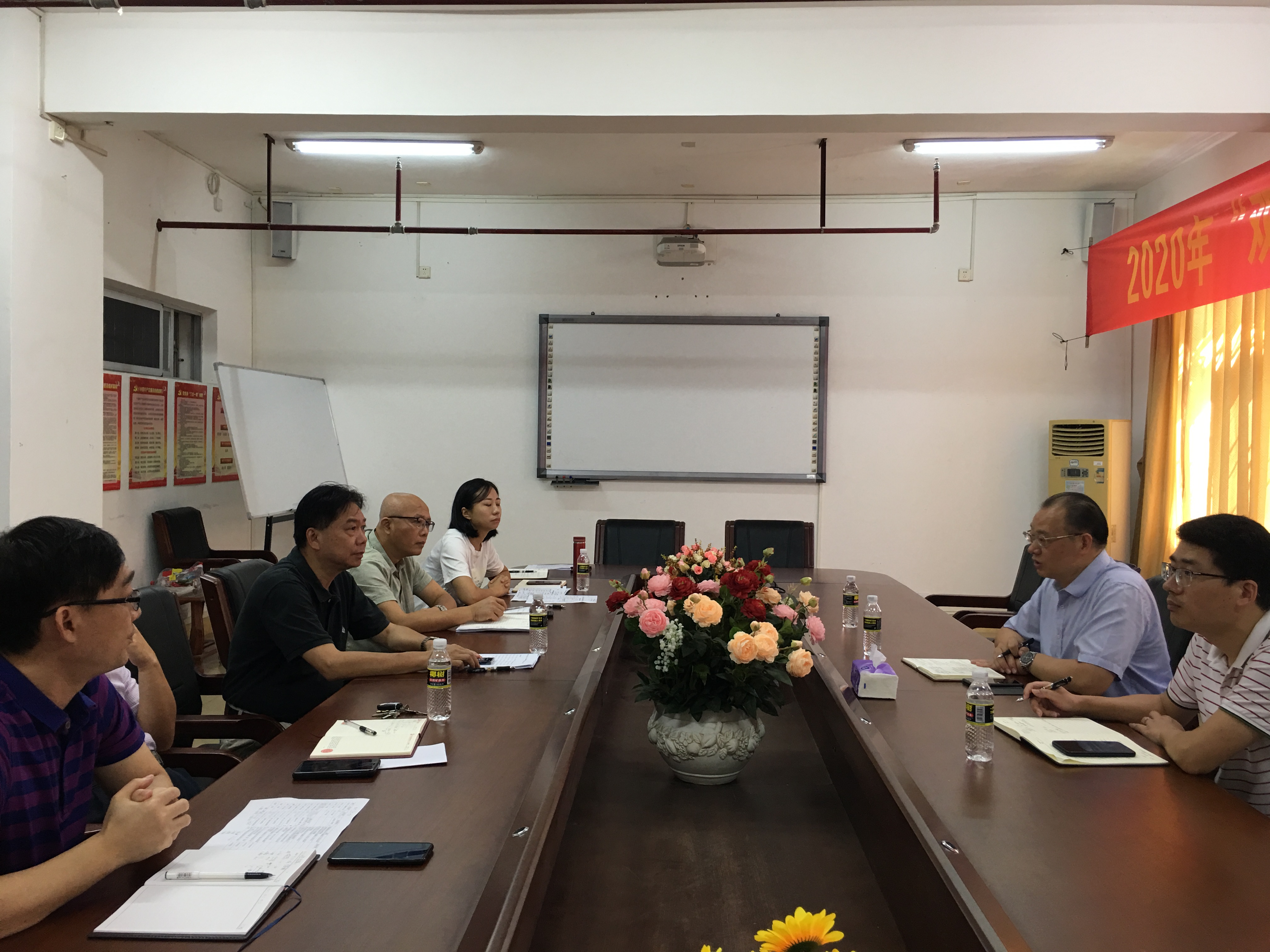 校领导到继续教育学院调研