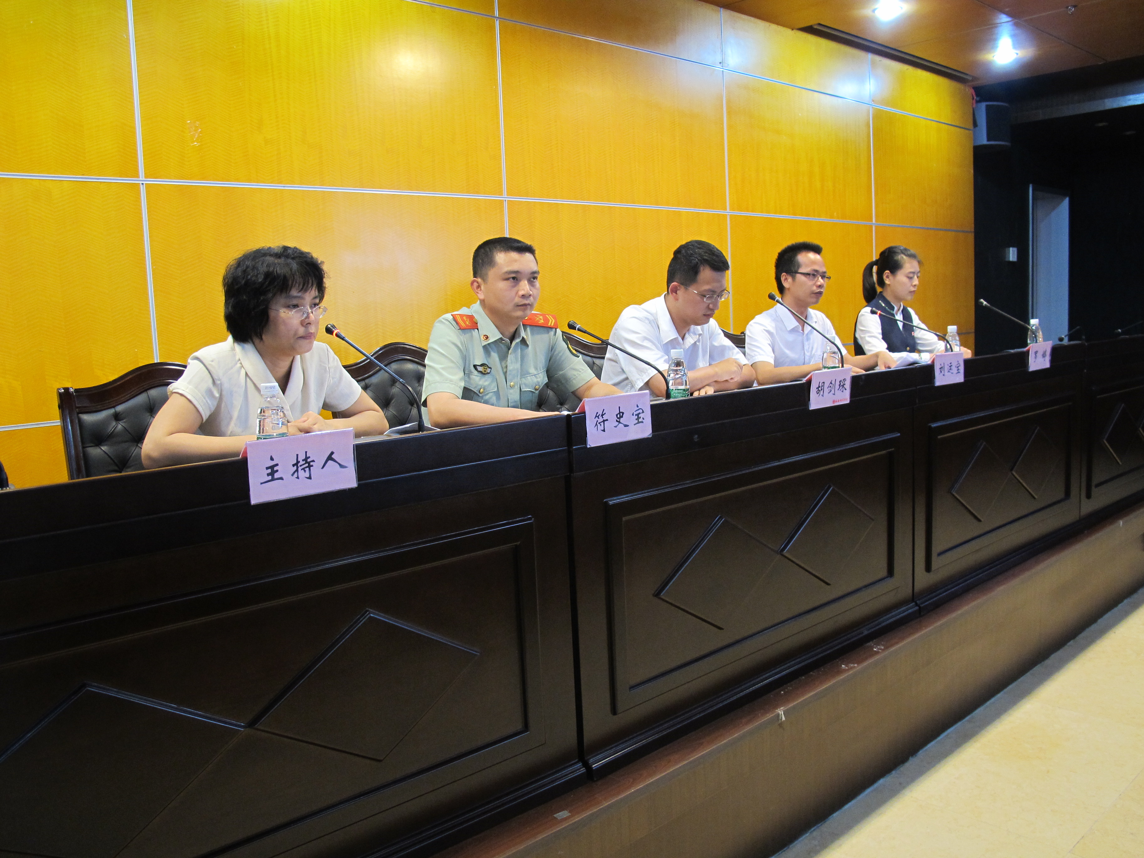 共青团海南省委“我的中国梦―奋斗的青春最美丽”分享团海南师范大学大学分享会