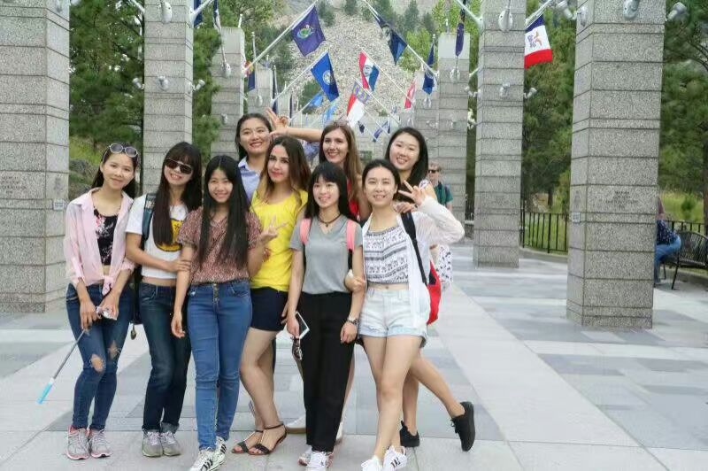 关于选拔学生参加2018年“大学生暑期赴美带薪实习”项目的通知